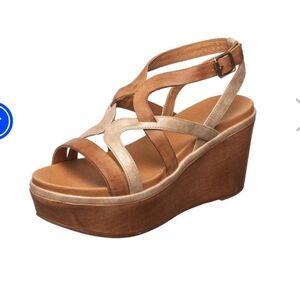 Antelope Tan and Cream Wedge Sandals-NIB